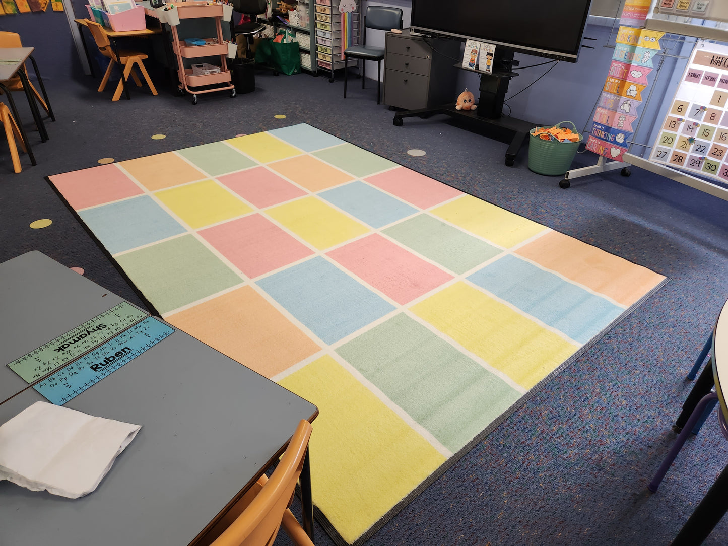 Coloured Square Placement 24 Grid Mat (2m x 3m)